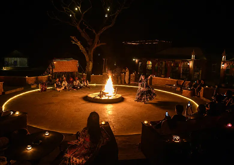 kalbeliya dance programme at damodra desert camp jaisalmer