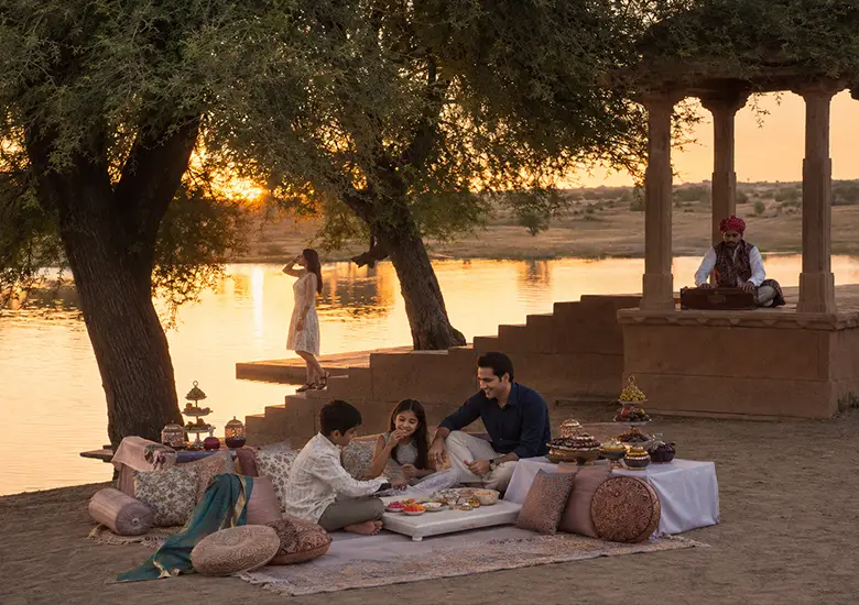 picnic on oasis in jaisalmer with damodra desert camp
